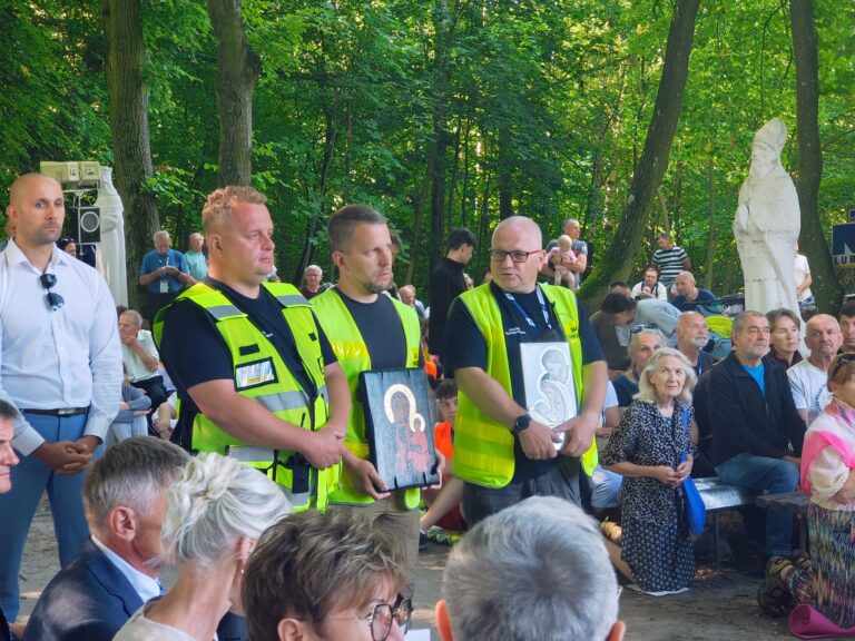 527607054_1065609209057323_3654612390612573819_n