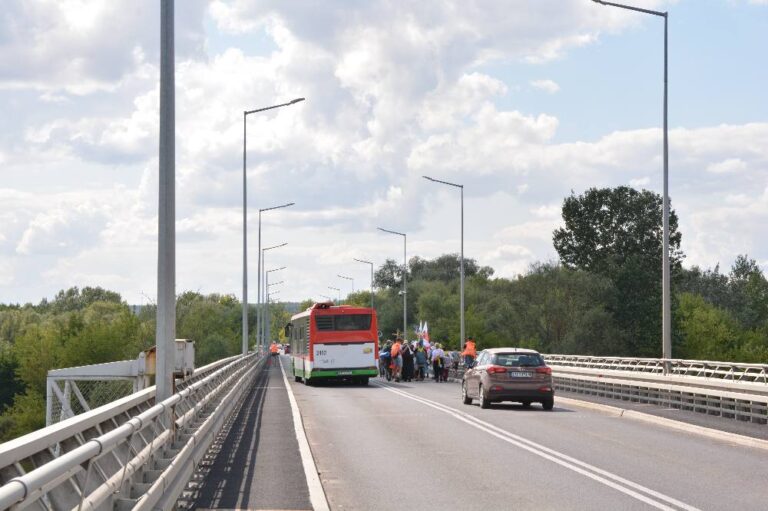 528032833_1066653835619527_1829564655402186296_n