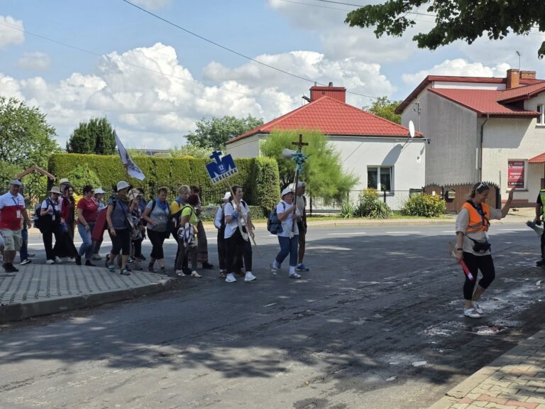 528099915_1066425718975672_8982532064782246055_n