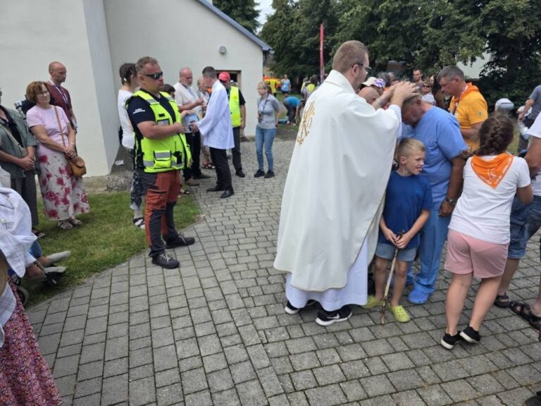 529098948_1067139215570989_547351193738938146_n