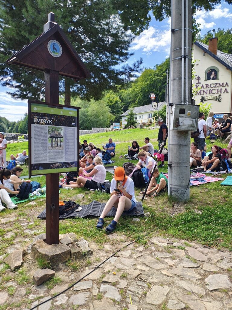 529809796_1068184585466452_842422821024251564_n