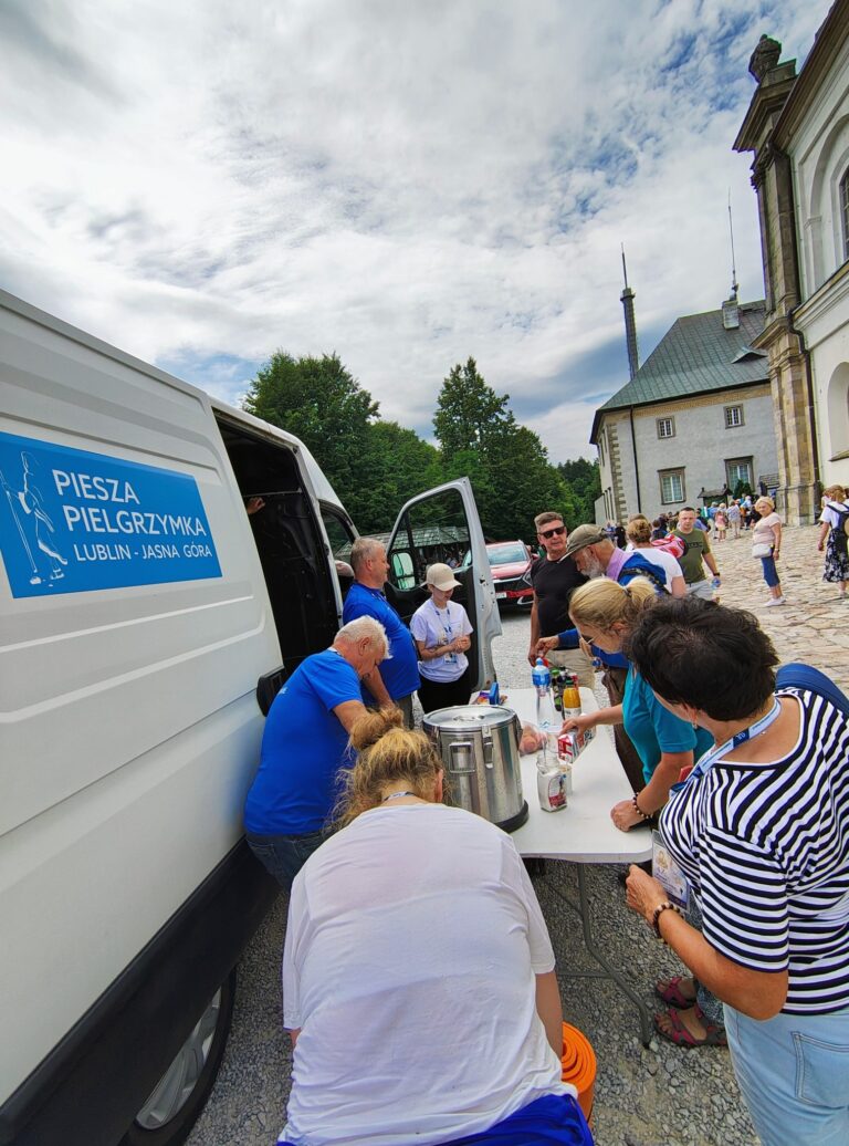 529867401_1068201498798094_5015196634810363625_n