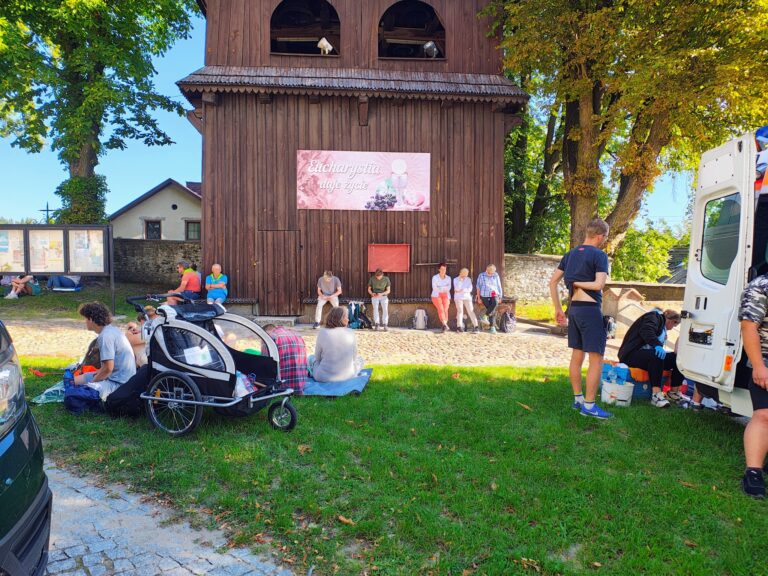 529976356_1070580141893563_5377572419559440742_n