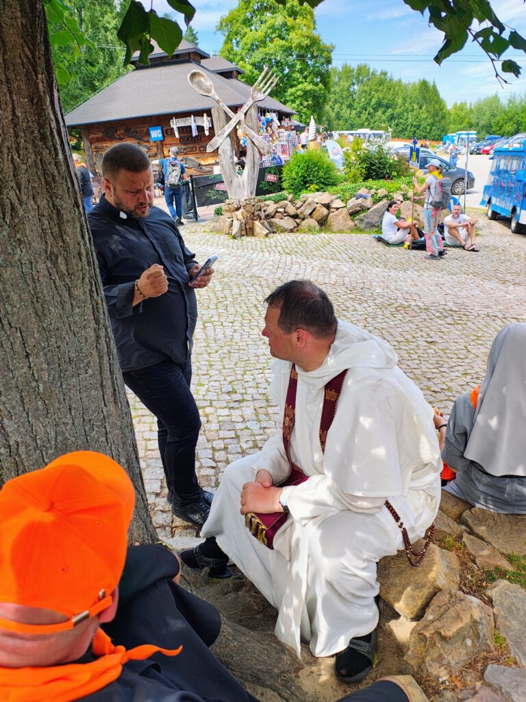 530201663_1068184515466459_5282822151181952533_n