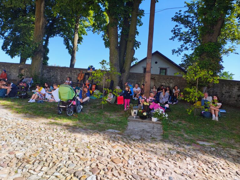 530222279_1070580318560212_66525227913617994_n