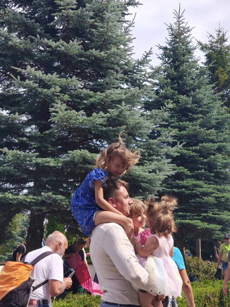 530236836_1069652925319618_6757970566309904876_n