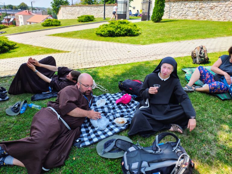 530240346_1068820598736184_5766287467086162594_n