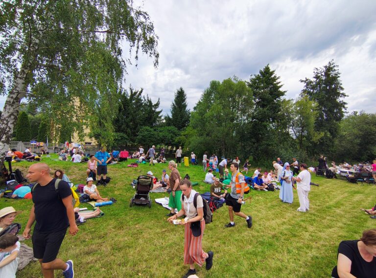 530248548_1069572168661027_425766435917121916_n