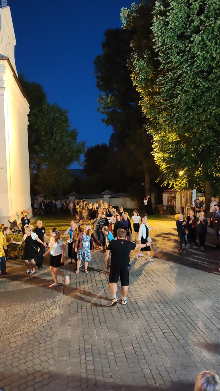 530279546_1070735195211391_5964568076964798455_n