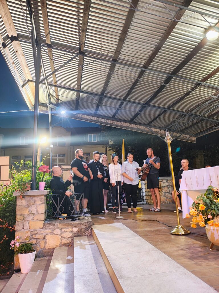 530432119_1070735385211372_7109212065236587869_n