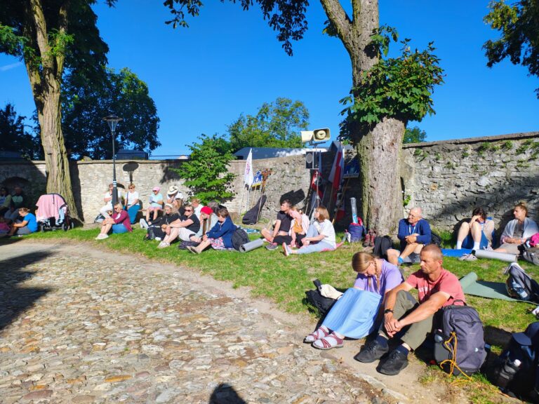 530453891_1070580558560188_5581826138245539673_n