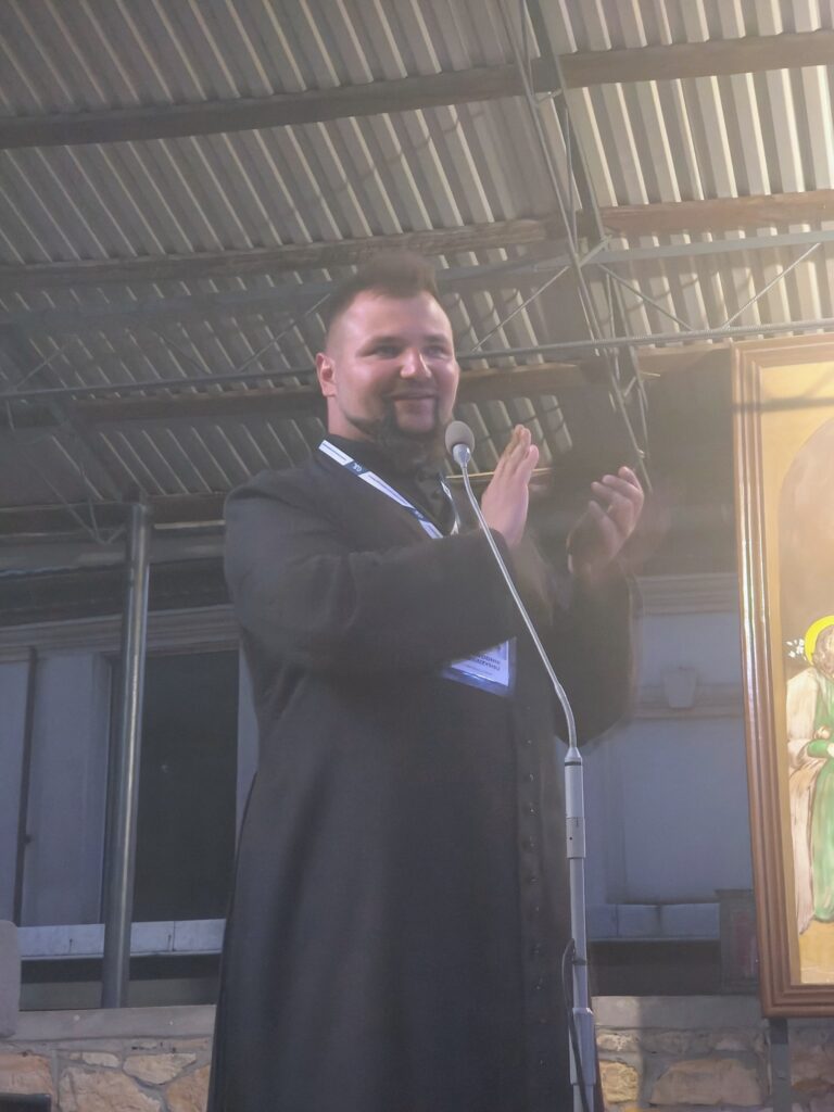 530695881_1070734111878166_8456816294455359608_n