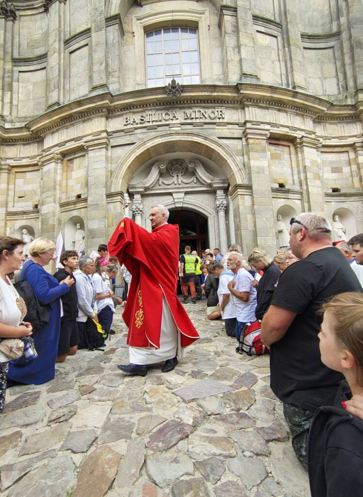 Msza Święta – Święty Krzyż