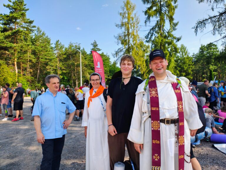 530872540_1068604682091109_4333333893694765889_n